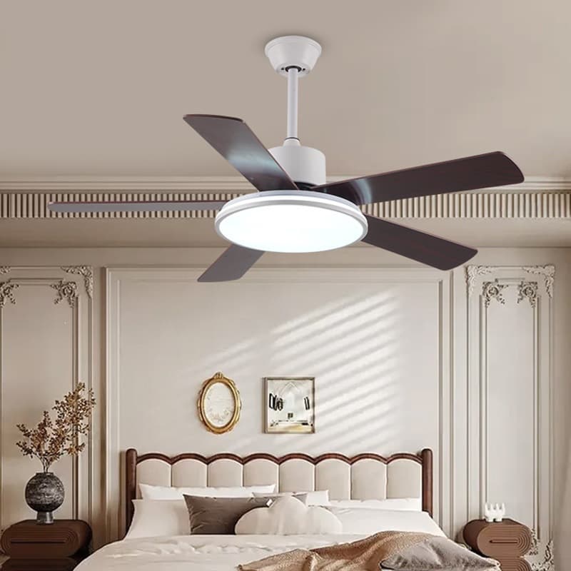 Cross-border retro wooden leaf fan light, new Nordic ceiling fan light, living room and dining room solid wood LED fan light