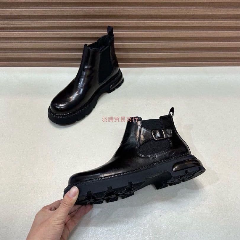British 2025 Martin Boots Autumn Winter Genuine Leather Thick Sole Men's New Chelsea Ankle Boots Height Increase Tube Black