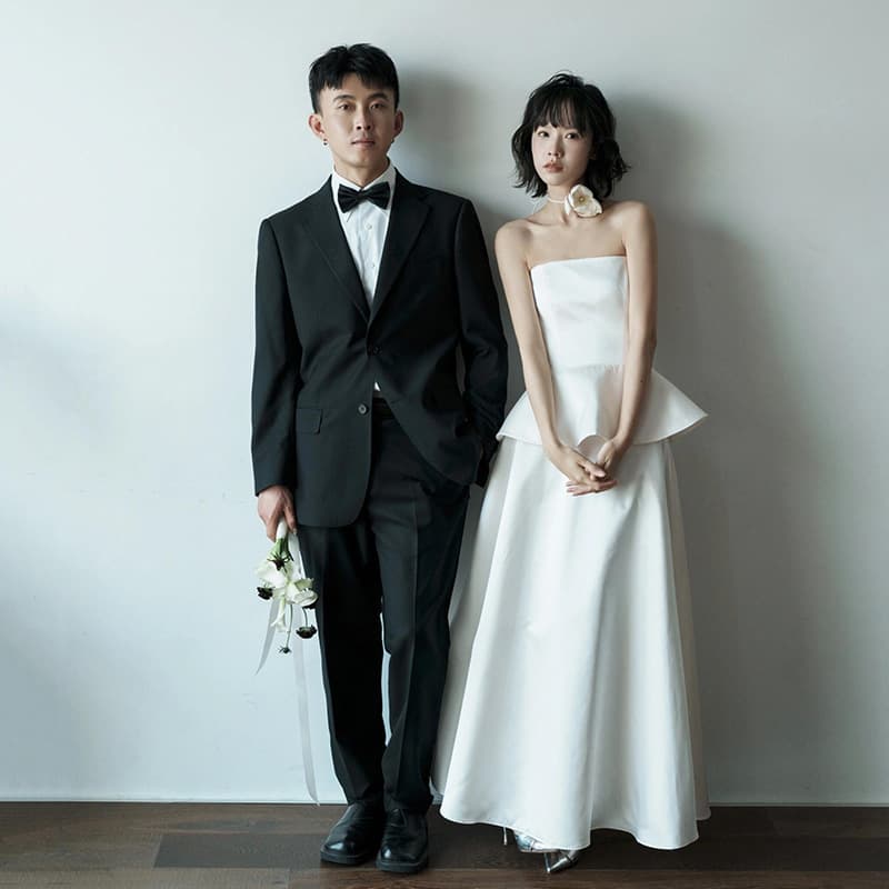 French Strapless Light Wedding Dress Bride Travel Photoshoot Simple Satin License Registration White Dress Engagement White Dress