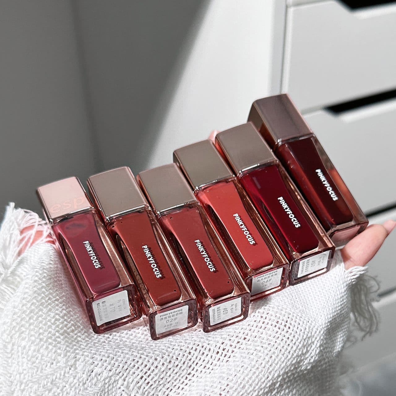 Clear Square Tube Mirror Lip Gloss Watery Glass Lip Long-lasting Youthful Look Non-stick Bare Face Whitening Lipstick Lip Gloss