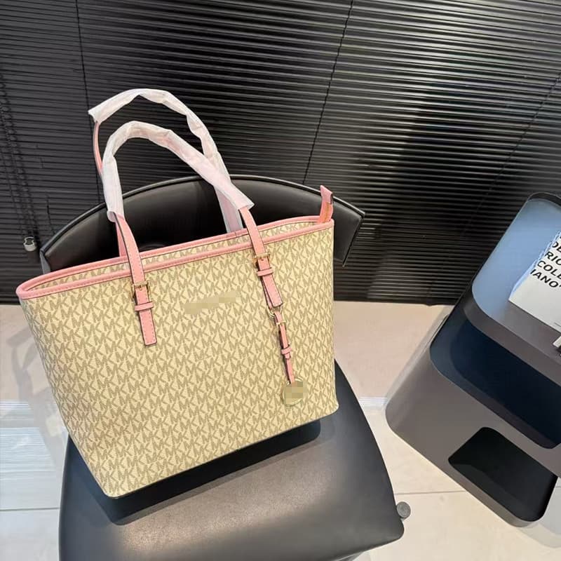 Early Autumn New M Home Shopping Bag Leather Shoulder Bag Fashionable Multicolor Print Ladies Crossbody Bag Daily Fashion