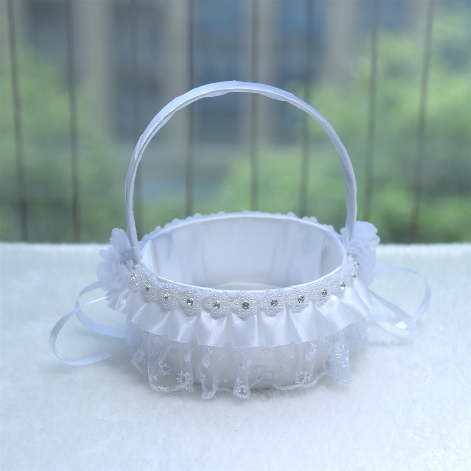306 wedding flower girl small basket European and American best-selling bride wedding hand-held petal flower basket scattering flowers European and American style flower basket