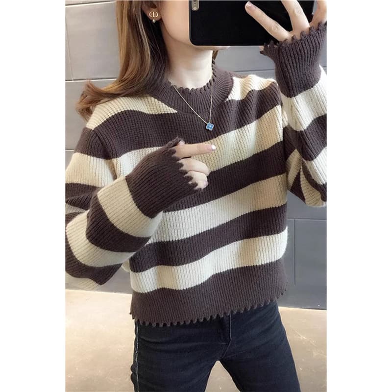 2024 Autumn/Winter New Fashion Short Thick Knit Sweater, High-Waist Cropped Style for Petite Figures, Knit Base Layer Top