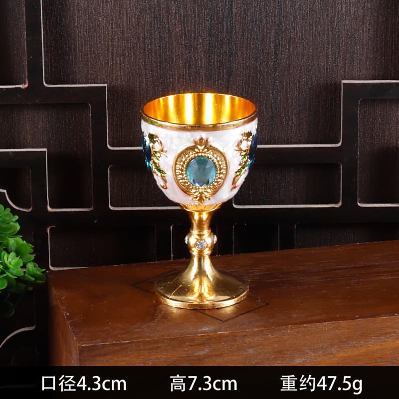 European Metal One-Liang Wine Glass for Baijiu, Single-Sip Goblet, Creative Alloy, High-End Vintage for Home Use and Wedding