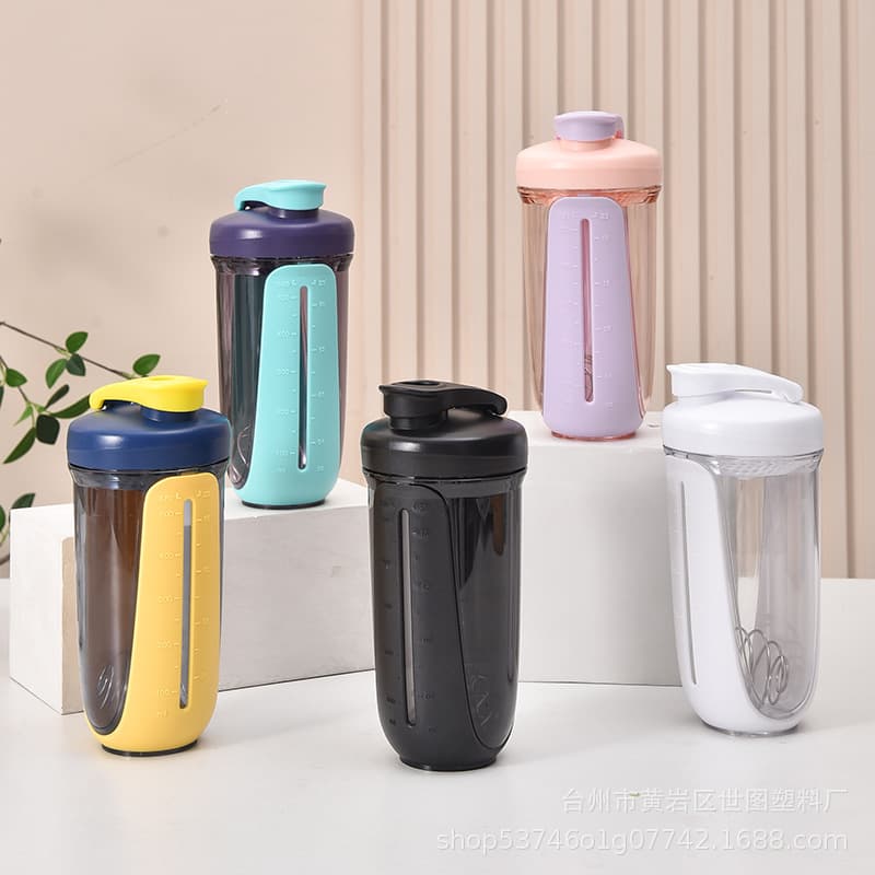 In-Stock Strawberry Cup Protein Powder Milkshake Shaker Cup with Graduations Shaker Juice Water Cup Fitness Portable Plastic Cup