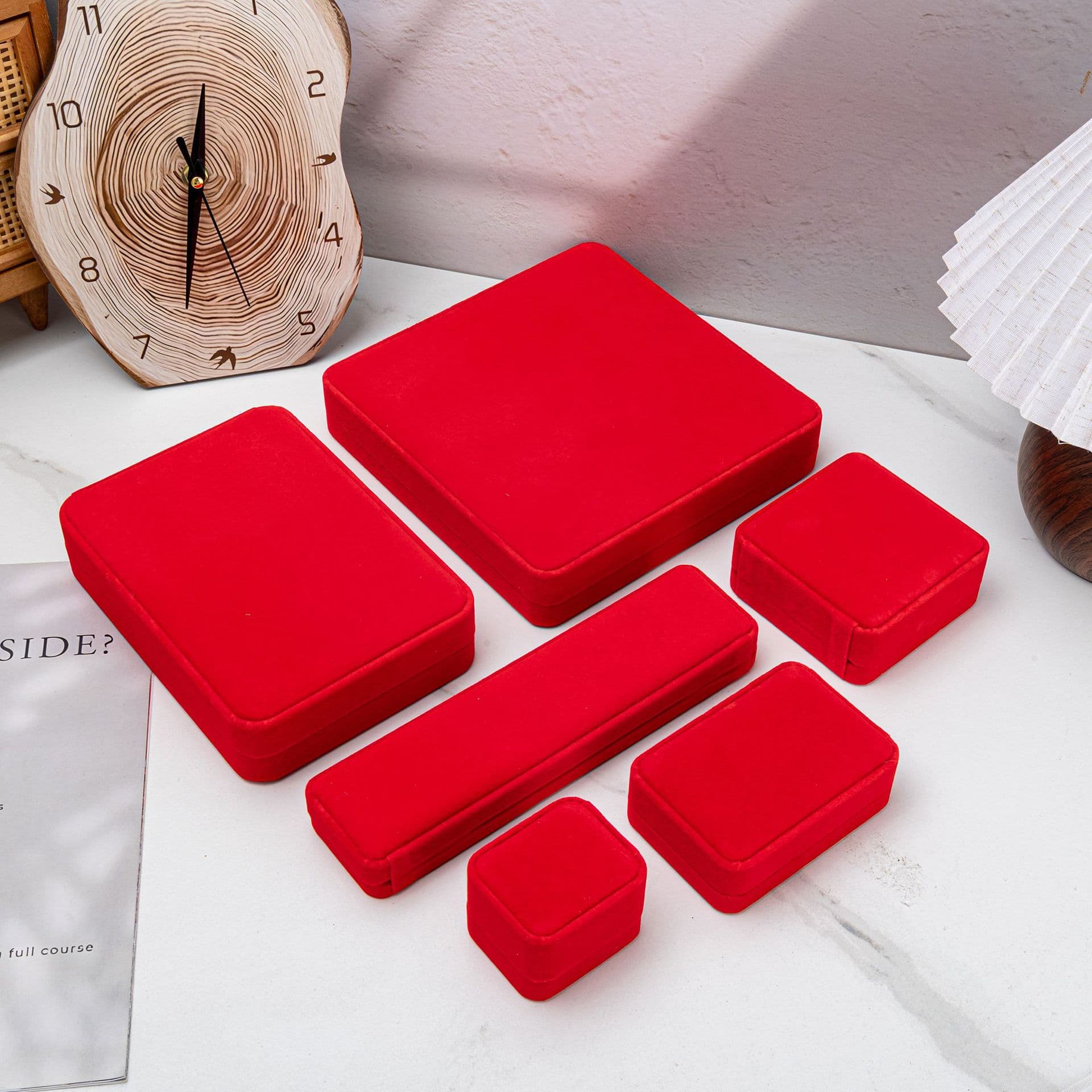 Cross-border Hot Selling Rounded Corner Velvet Jewelry Box Ring Necklace Bracelet Gold Jewelry Bracelet Gift Packaging Box Wholesale