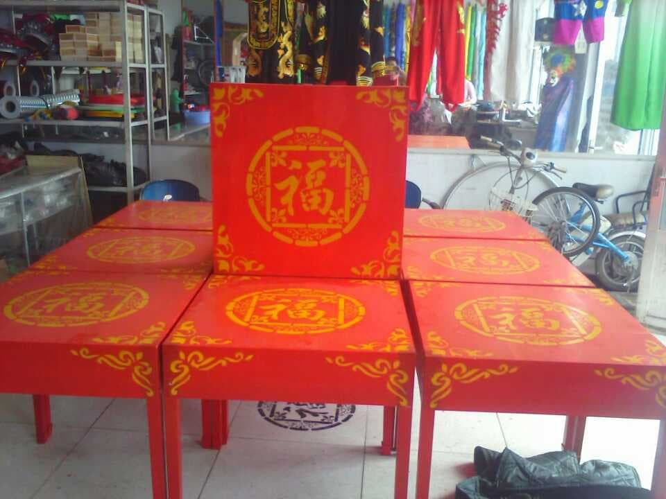 Acrobatic props: table for stunt kicking. After-sales service is not guaranteed because it is made of wood.