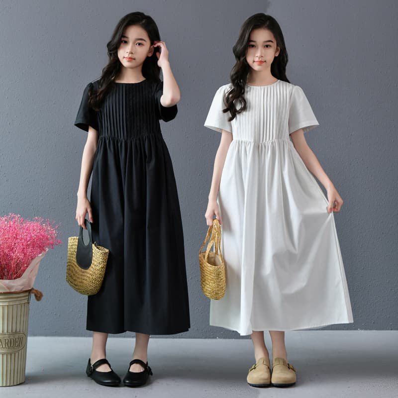 Girls' Princess Dress, Vacation Style Long Dress, Petite Women's Mid-Length Over-the-Knee Skirt, Black and White
