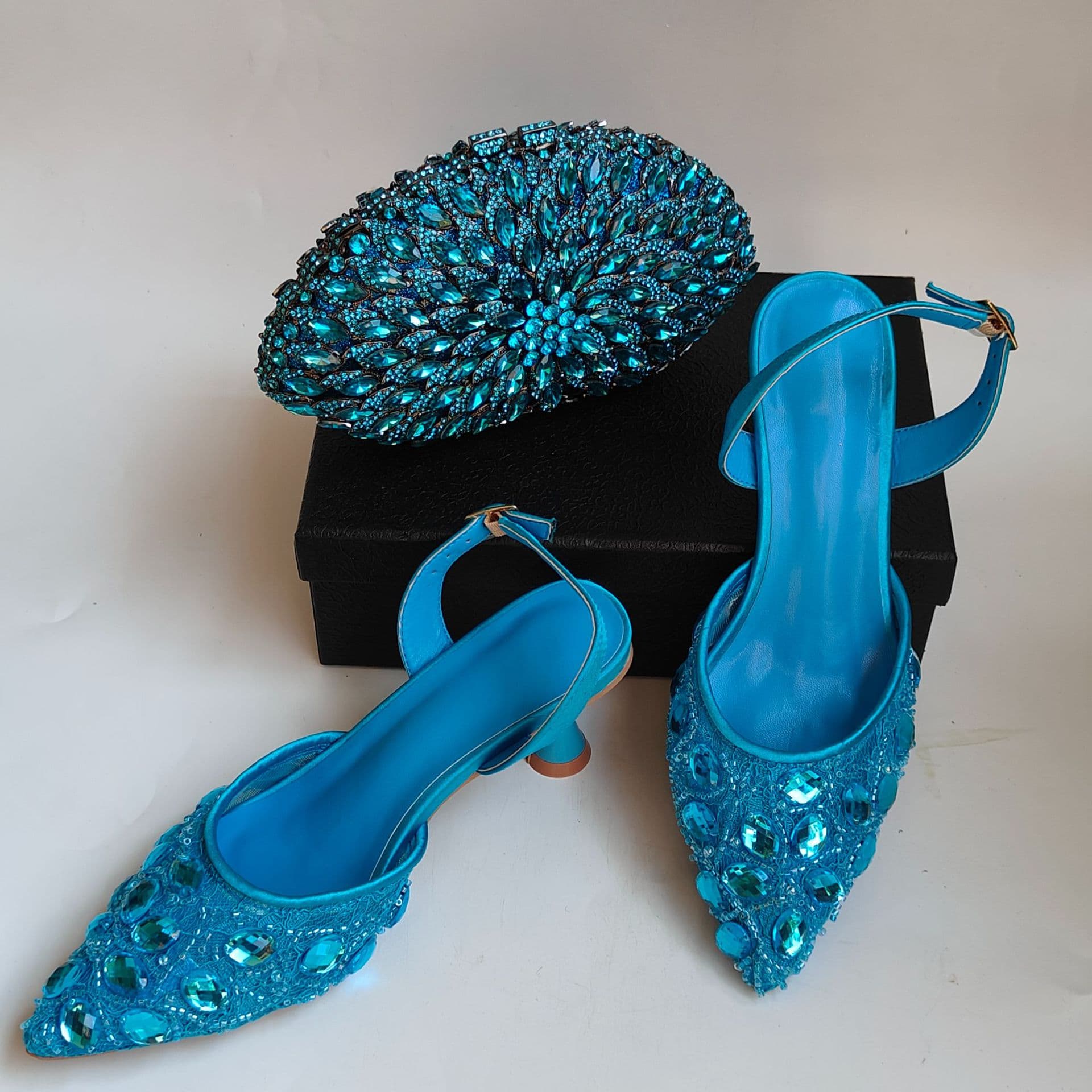 Women's Full Diamond Pointed High Heels Sandals Rhinestone Evening Bag High Heels Bag And Shoes set