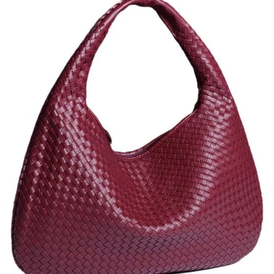New Autumn/Winter Crescent Women's Bag, Handwoven Handheld Dumpling Bag, Fashionable Versatile Crossbody Shoulder Bag for Overseas Market