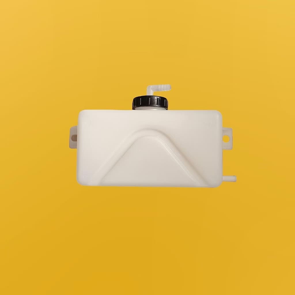 Lovol Tractor Water Bottle Expansion Tank Accessories, Spare Water Tank 220mm Hole Distance 1L Dongfanghong Reservoir