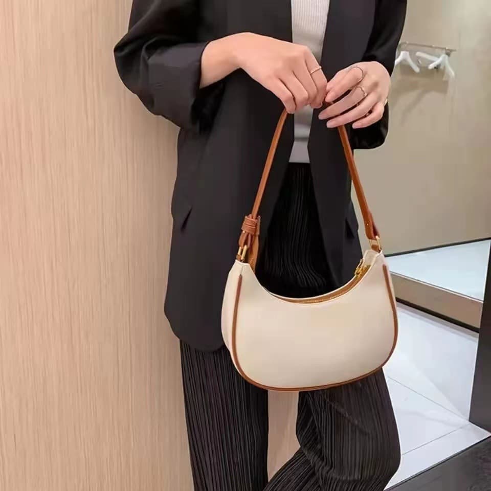Niche Design Sensibility Women's Handbag Trendy Early Autumn Crescent Moon Underarm Bag High-end Feel Ladies Tote