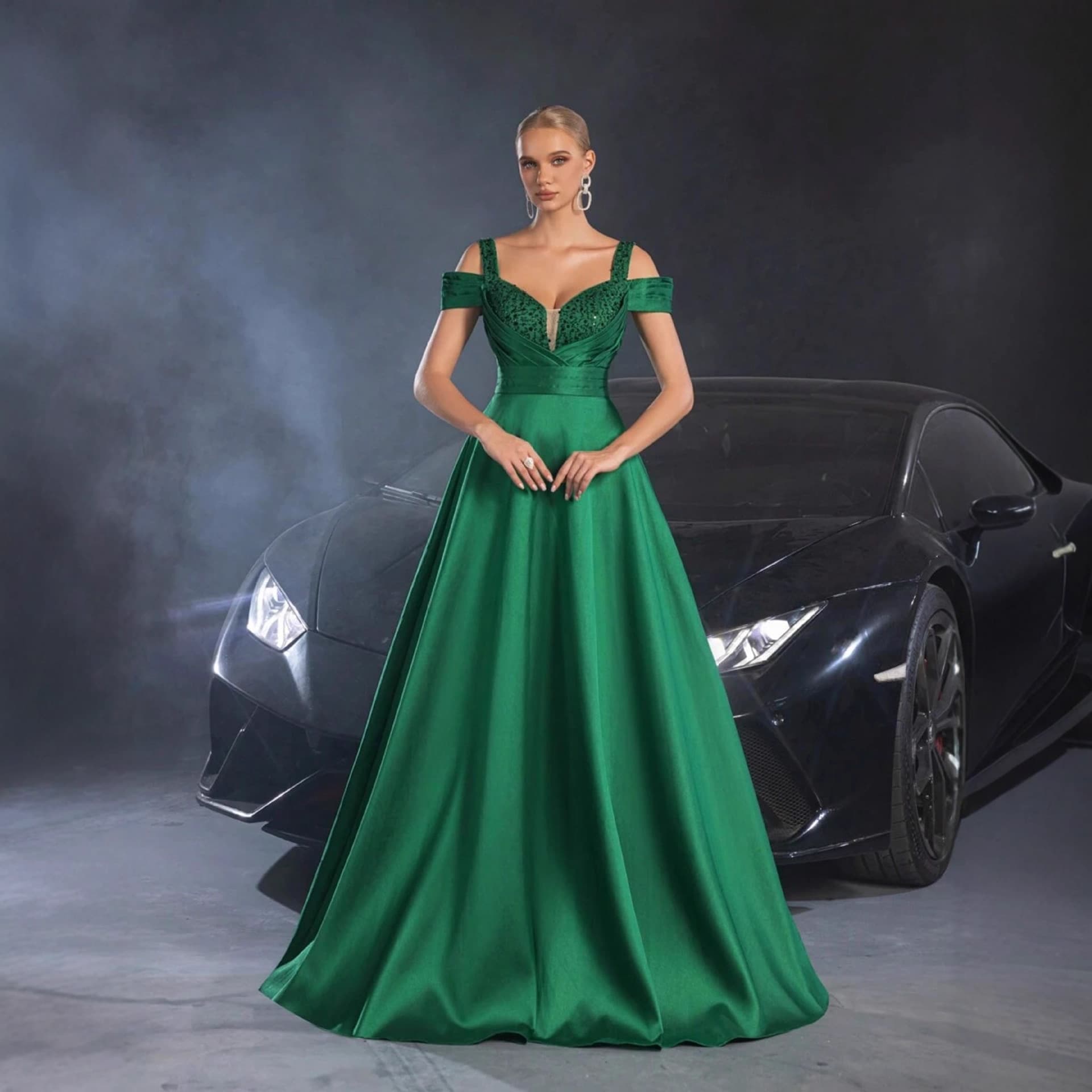 European and American cross-border fashion evening gown banquet creative solid color dress elegant runway model dress