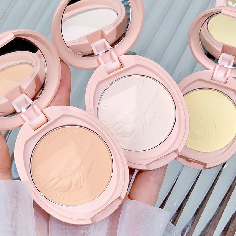 XIXI soft light light feather setting powder matte matte natural clear and not easy to stick powder waterproof and sweat-proof girl beauty makeup