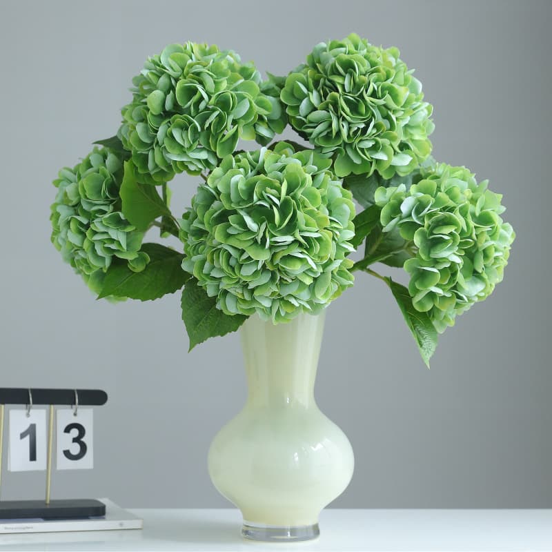 Large Hand-Touch Hydrangea Artificial Flowers with Moisturizing Petals for Home Living Room Decoration Hotel Table Centerpiece Fake Flowers