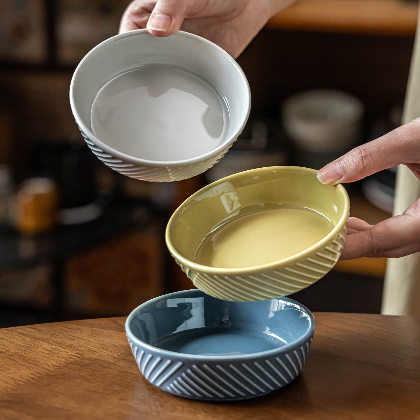 Ceramic Small Dish for Home Use, Soy Sauce Dish, Bone Plate, Japanese Style Tableware Wholesale, Special Seasoning Dish for Hot Pot and BBQ