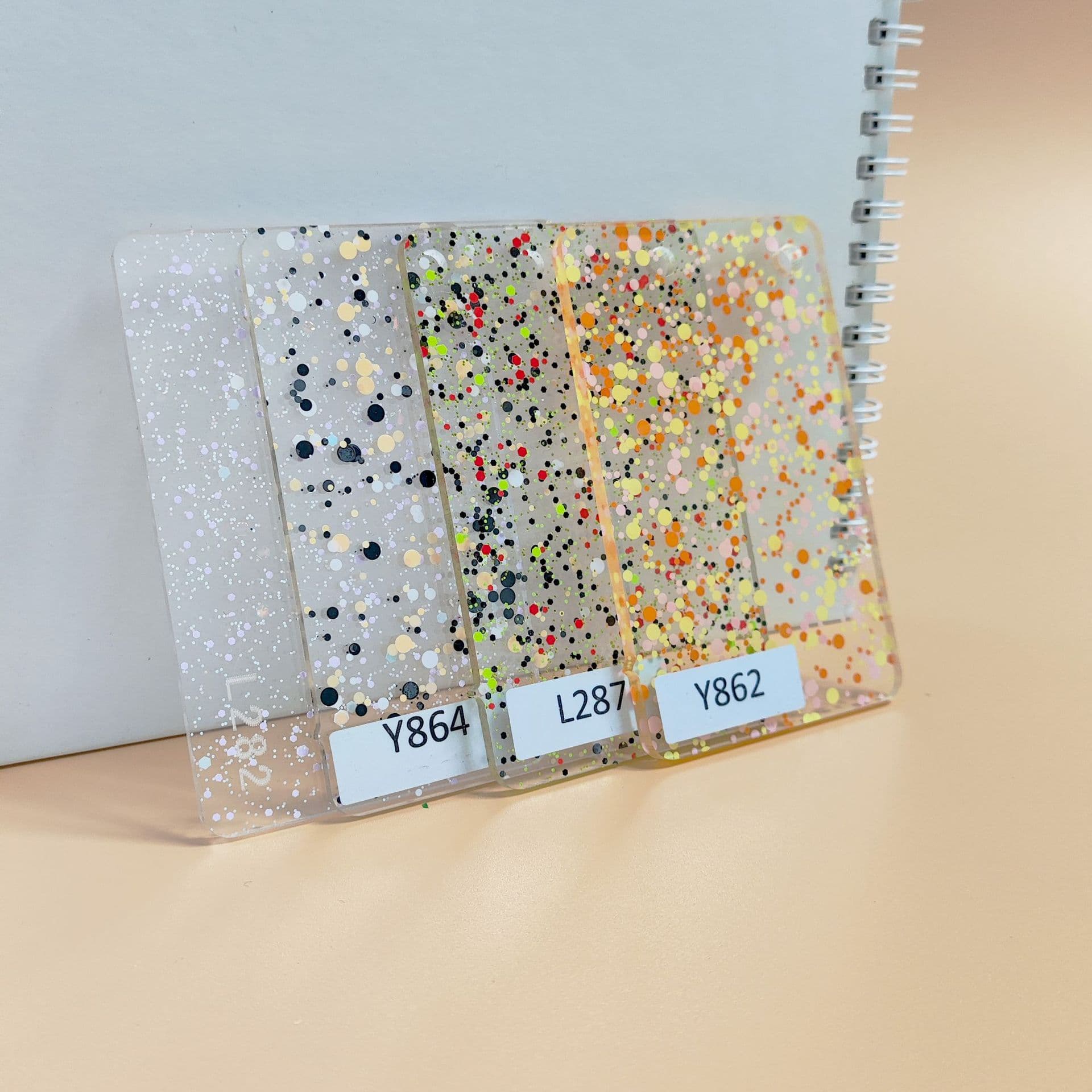 Factory Direct Custom-shaped Colorful Dot Pattern Acrylic Display Stands in Various Specifications