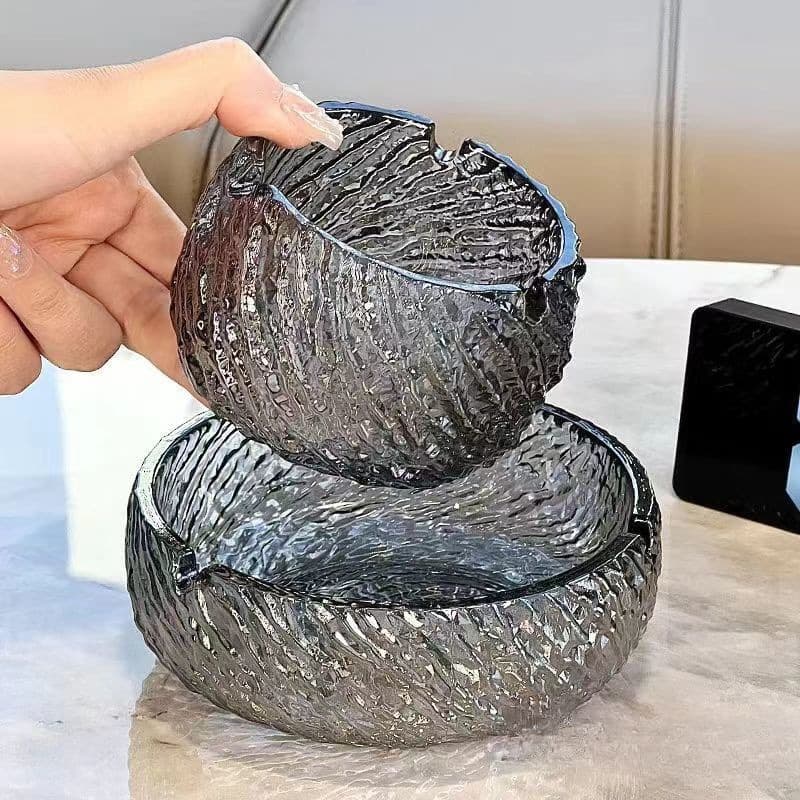Light luxury ashtray, home business, high-looking glass ashtray, stain-resistant, fashionable, creative, large-capacity office ashtray