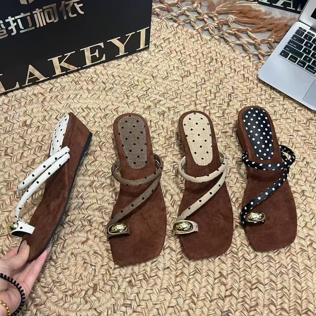 French-Style Polka Dot Wedge Sandals for Women, Summer 2026 New Model, Gentle High Heels, Elegant and Comfortable Slip-Ons