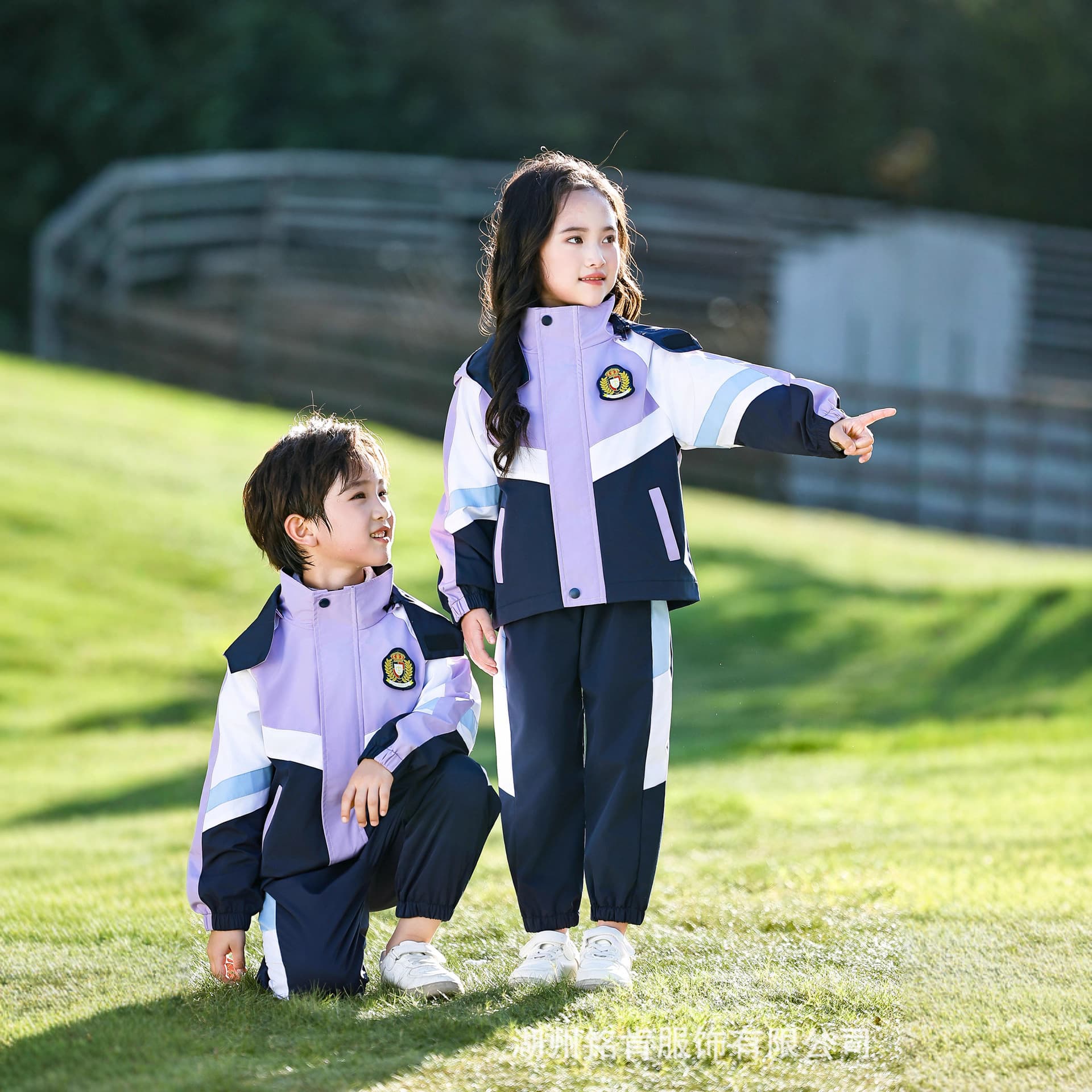 Three-Piece Windproof Elementary Class Uniform Jackets for First Grade and Kindergarten Winter Wear