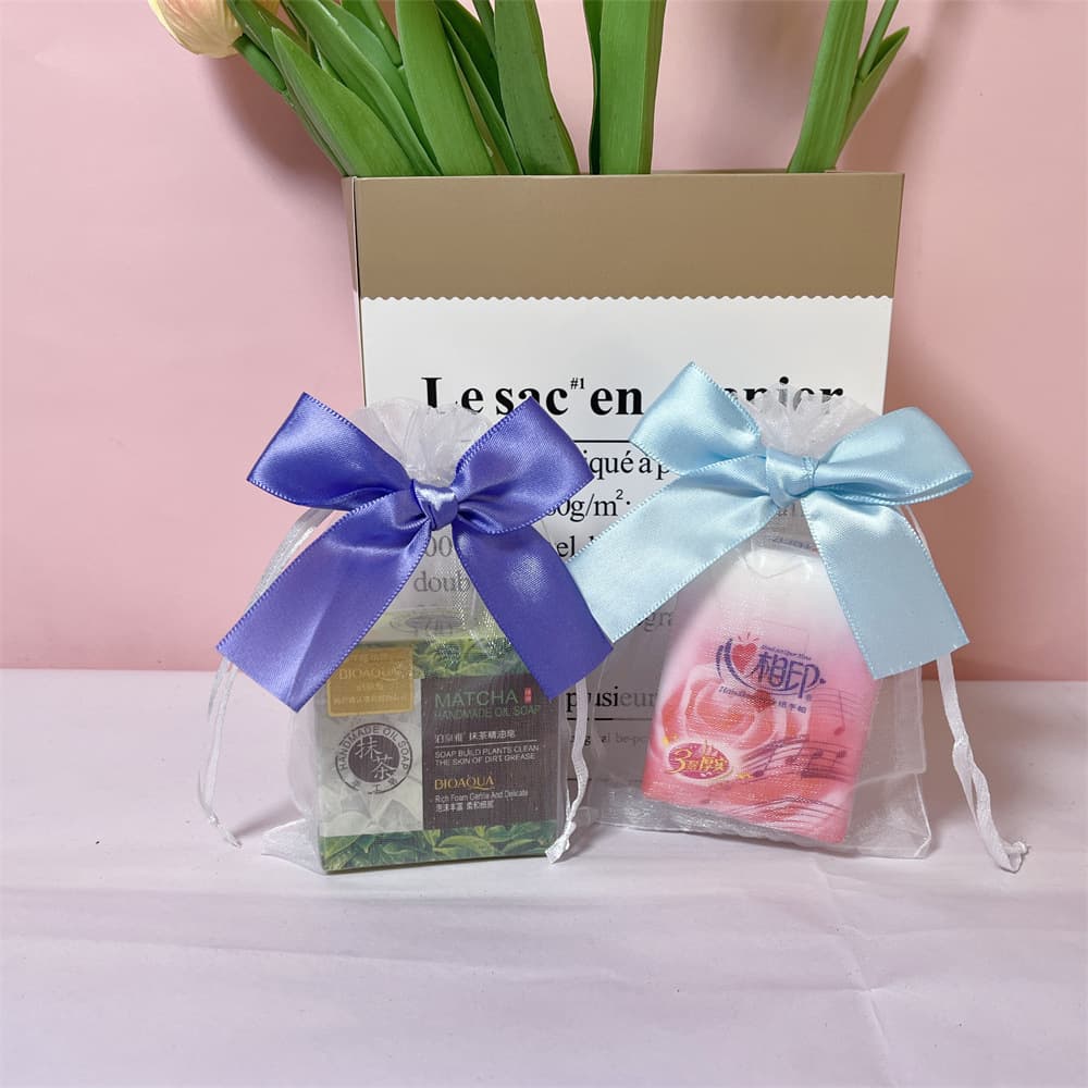 Wholesale Small Gift Bags Creative Gift Bags Drawstring Pouch Holiday Packaging Bags Dried Flower Bags