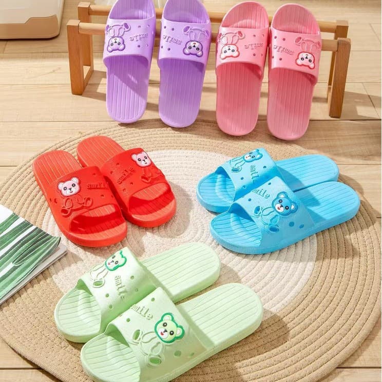 Wuchuan New Bathroom Anti-Slip Plastic Home Slippers Summer Cute Women Cartoon Slippers Factory Wholesale