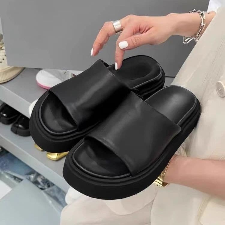 2026 New European Style Genuine Leather Casual Slide Sandals, Versatile Thick Sole Non-Slip Beach Sandals for Women Summer Outdoor Wear