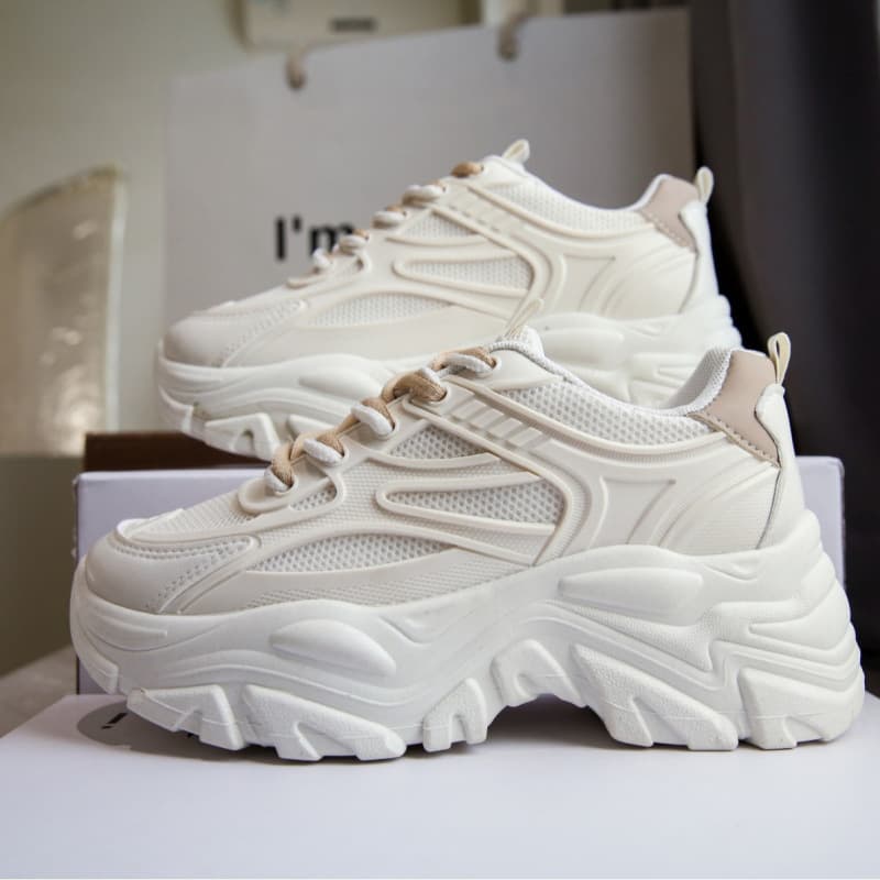 Vintage Retro High-Fashion White Sneakers for Women, Spring and Autumn Street Style, Versatile Student Ins Trendy Breathable Casual Sports Shoes
