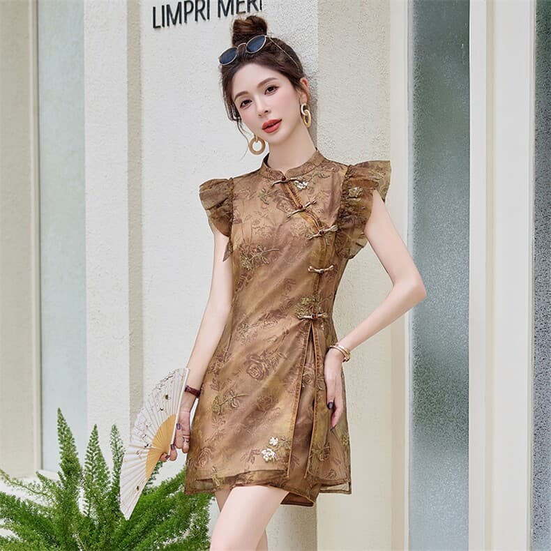 New Chinese-Style National Style Suit for Women, 2026 Summer Model, Stand-Up Collar, Buttoned Slit Qipao Top, Wide-Leg Shorts Two-Piece Set