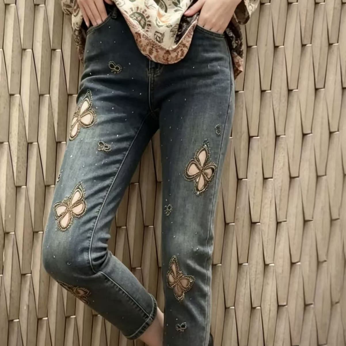 2026 Fashion New Versatile Hollow Embroidery Hot Diamond Jeans High Waist High Elasticity Pear Shape Body Cigarette Pants