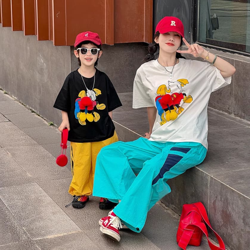 Play together parent-child clothing summer new mother-daughter mother-child clothing cartoon doll T-shirt family of three and four T-shirt tops