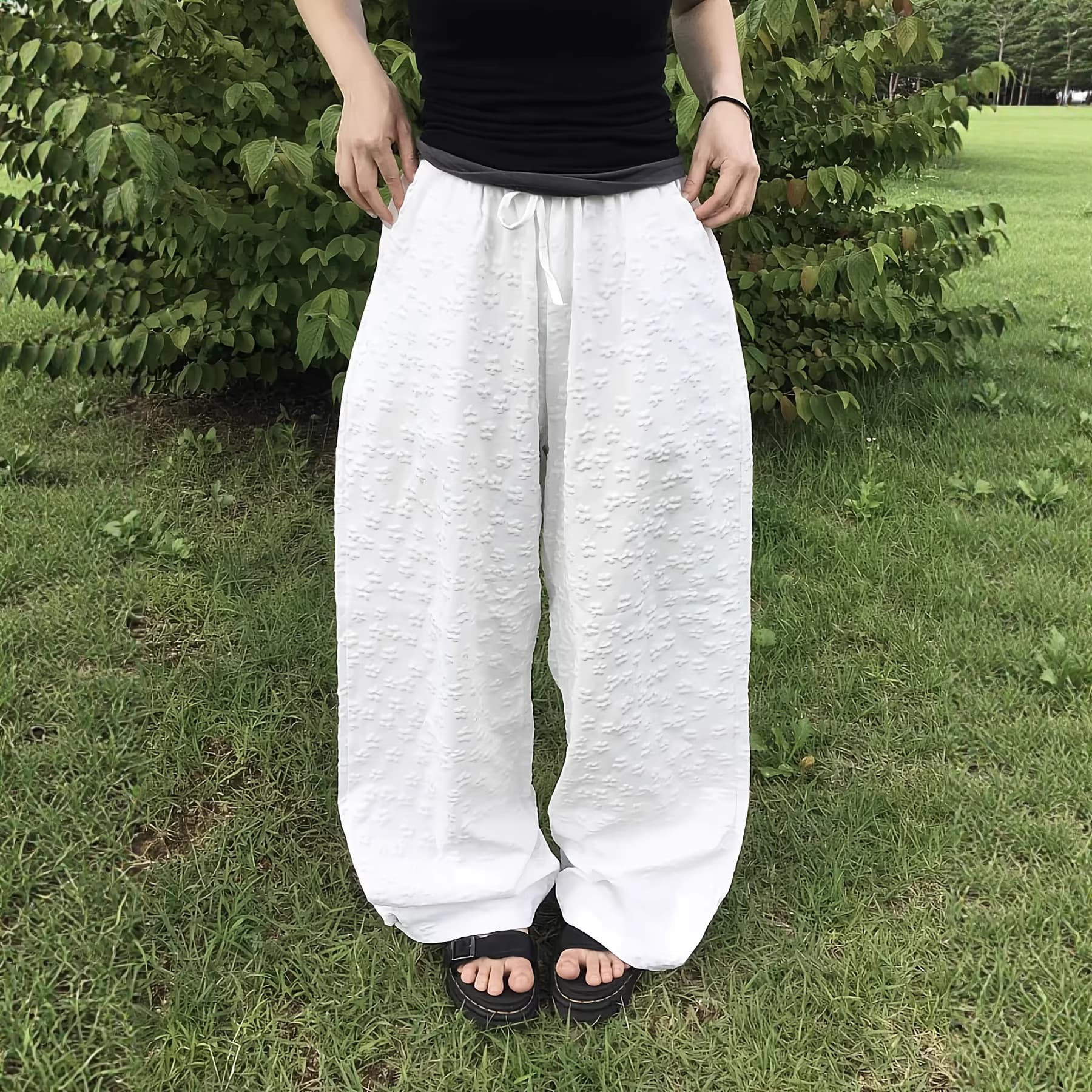 2026 Spring New Korean Style Jacquard Wide-Leg Pants for Women, Loose Slimming Cloud Pants, Casual Versatile Long Trousers for Outdoor Wear
