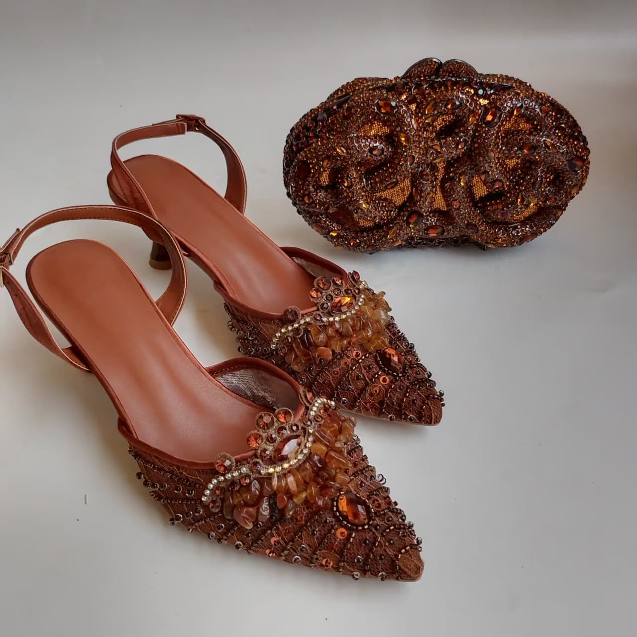 Full Rhinestone Pointed Toe Closed Toe High Heels Sandals Crystal Rhinestone Wedding Evening High Heels Shoes and Purse