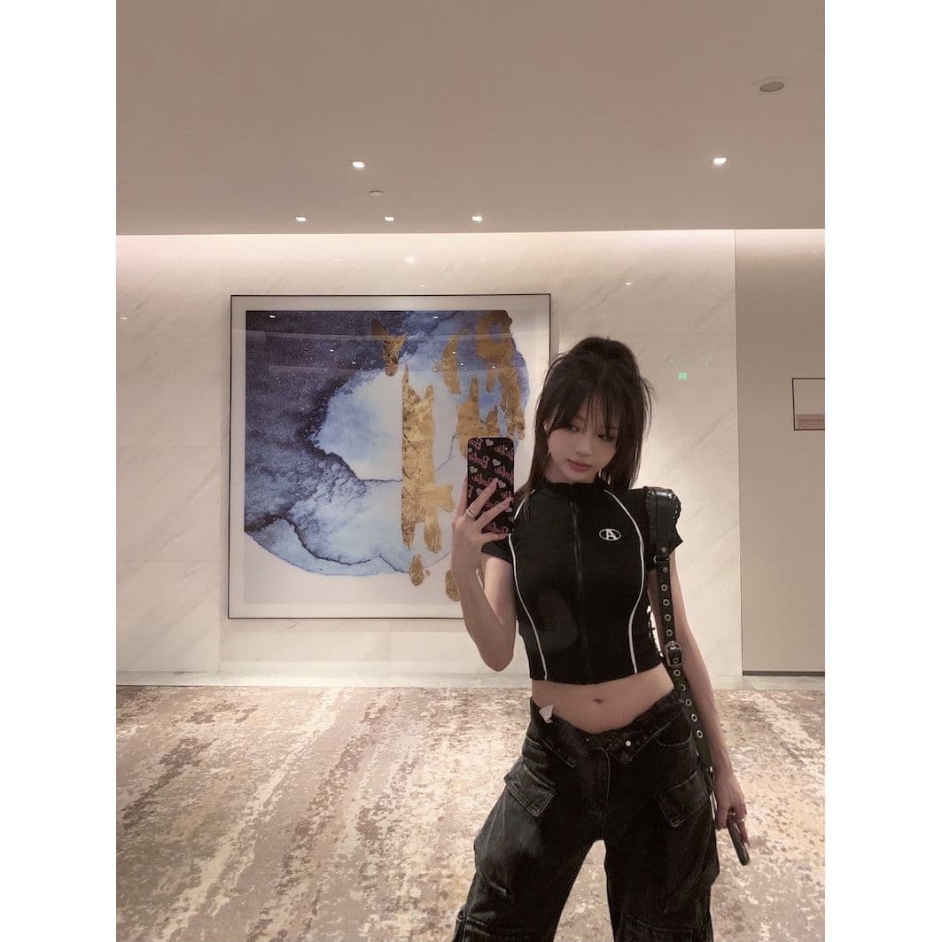 Cross-border wholesale motorcycle style Thai cool and handsome embroidered short top personalized zipper stand collar line T-shirt