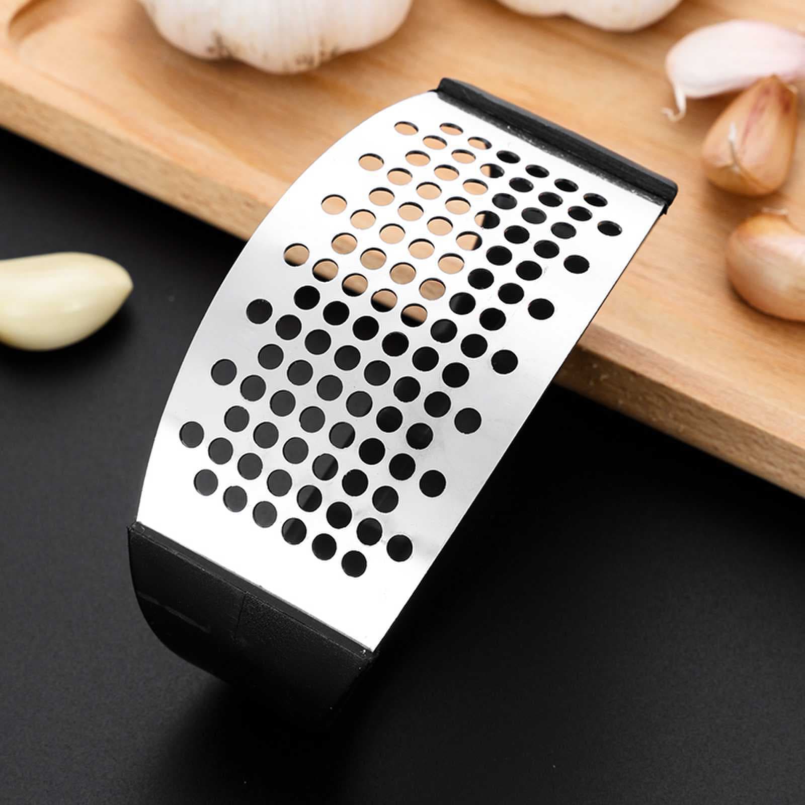 Household manual stainless steel garlic press, curved garlic peeler, ring garlic press, kitchen garlic grater, garlic mincing tool