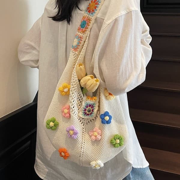 Hollow woven bag women's large capacity summer crochet bag seaside resort style relaxed flower beach bag shoulder bag
