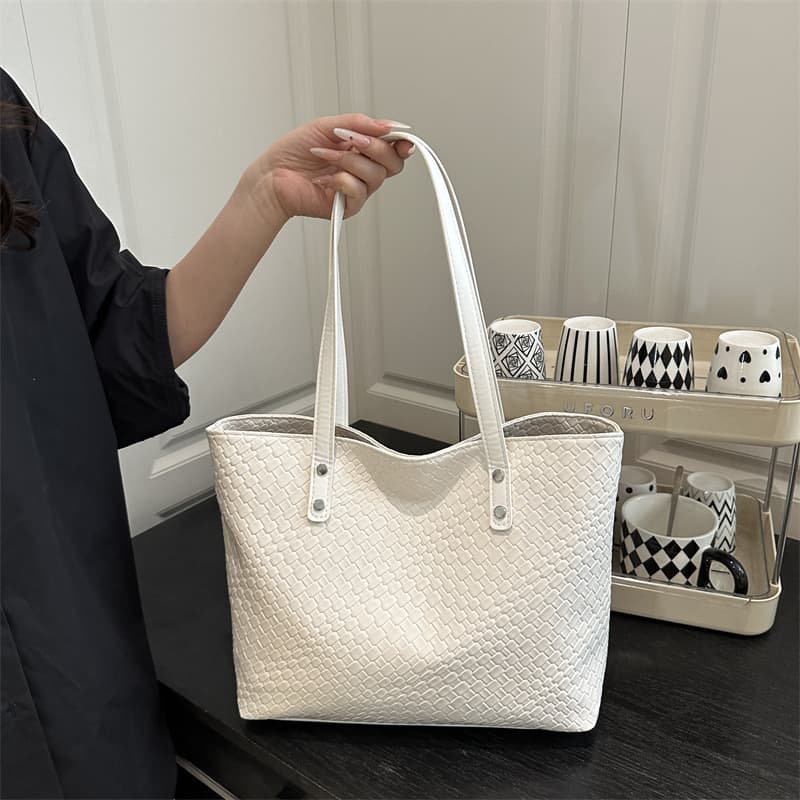 Large Capacity Checkered Casual New 2025 Stylish Fashion Commuter Tote Handheld Underarm Shoulder Bag for Women