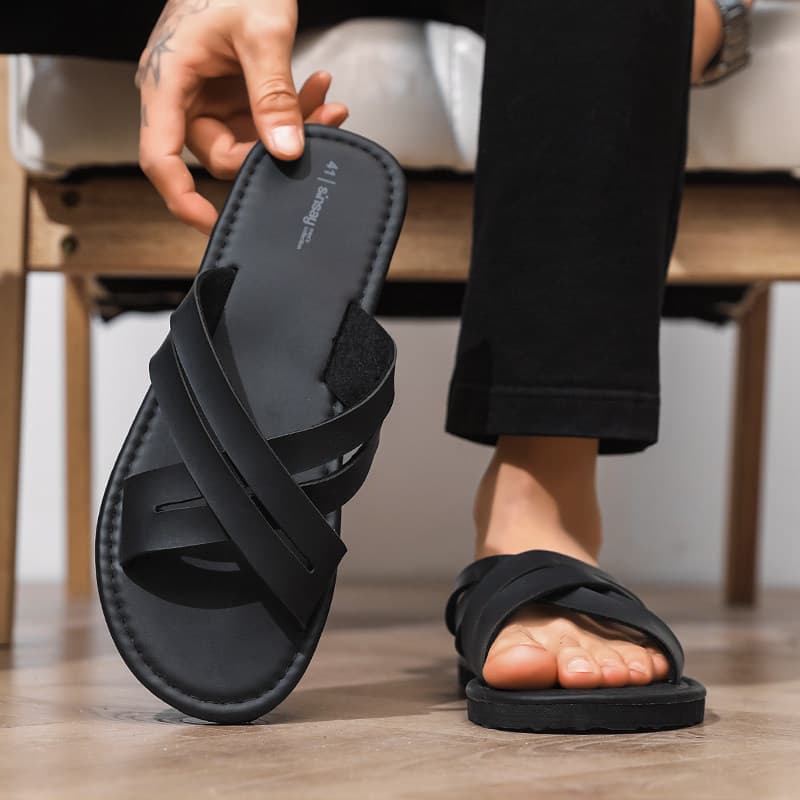 Men's Summer Sandals, Casual Flip Flops, Lightweight, Non-Slip Beach Shoes, Youth Large Size Trendy Slippers
