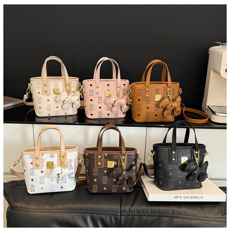 2026 Spring New Fashion Women's Bag Niche High-End Sense Shoulder Letter Square Bag Tote Bag TB Bag