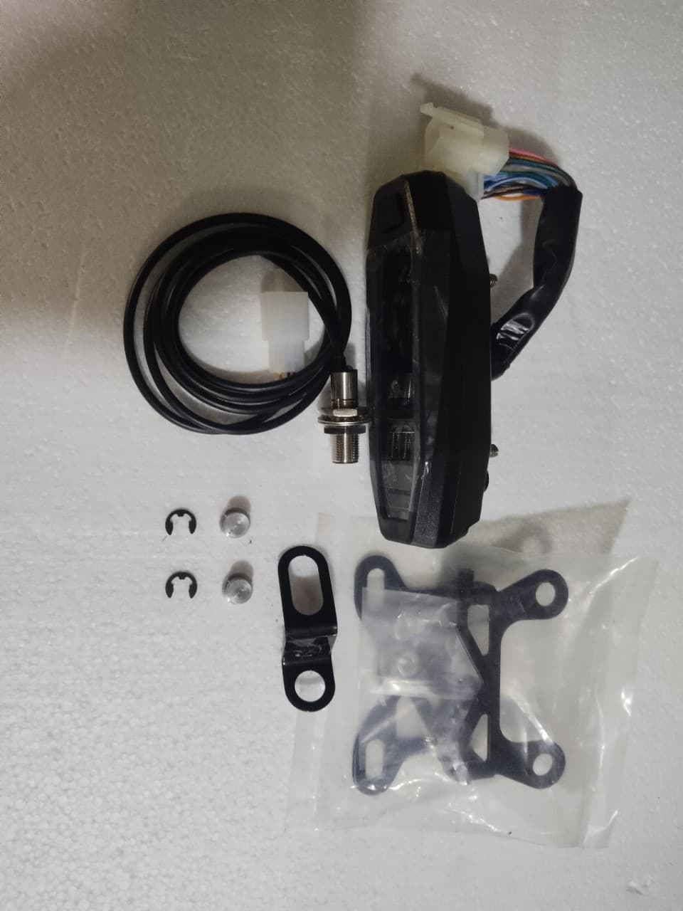 Foreign trade hot-selling off-road vehicle liquid crystal instrument assembly KTM Husqvarna modification instrument mileage cable with large/small bracket
