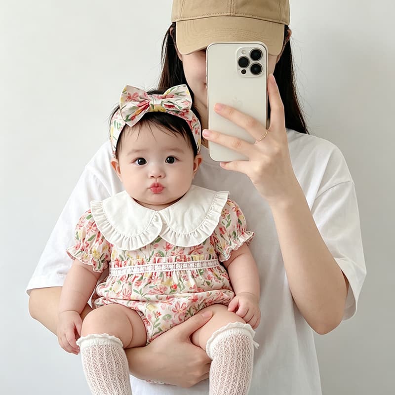 Newborn baby summer clothes, baby girl floral jumpsuit, thin princess romper, cute and super cute summer clothes