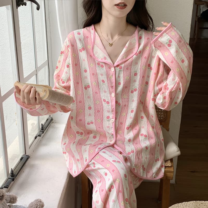 Factory wholesale autumn cloud cotton long-sleeve women's pajamas homewear striped for export