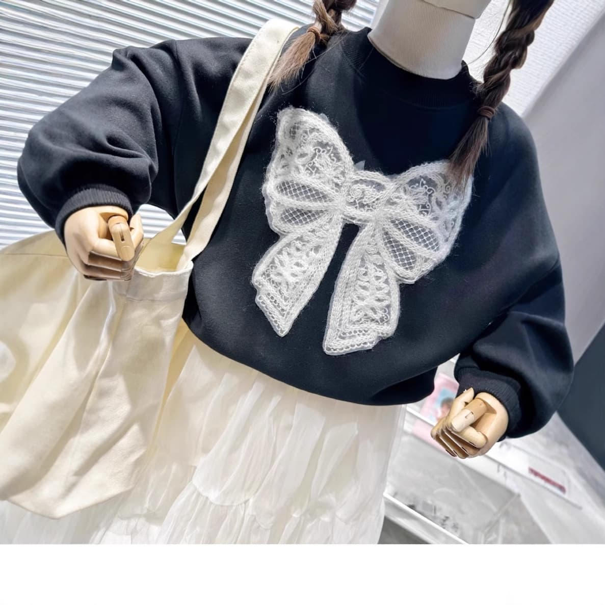 Stylish Children's Fleece-Lined Top Korean Style Loose-Fit Bow Sweatshirt Pullover Shirt Trendy Fall 2024 Top For Kids