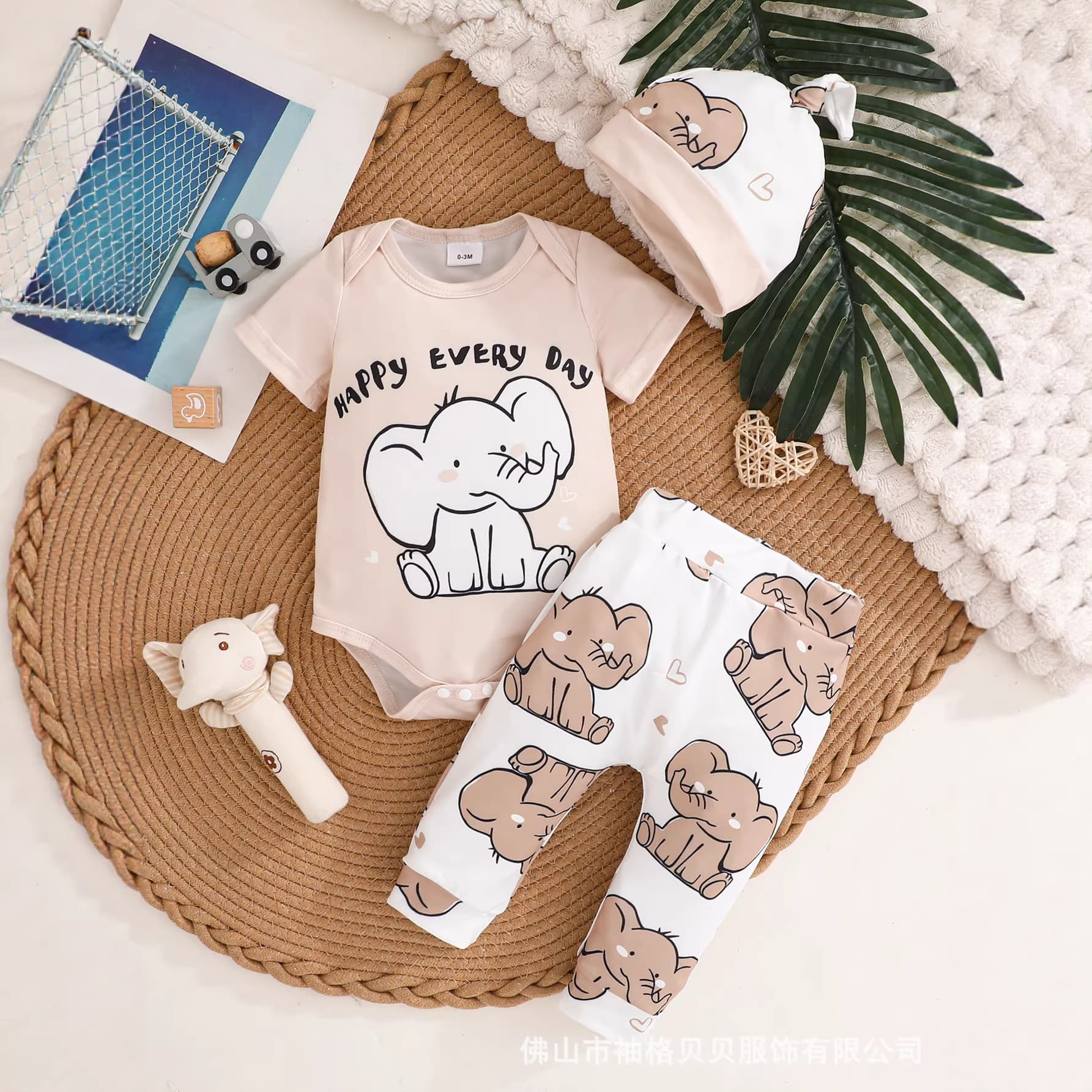 Cross-border foreign trade new style baby boy and girl baby suit cartoon printed top short-sleeved jumpsuit trousers matching hat