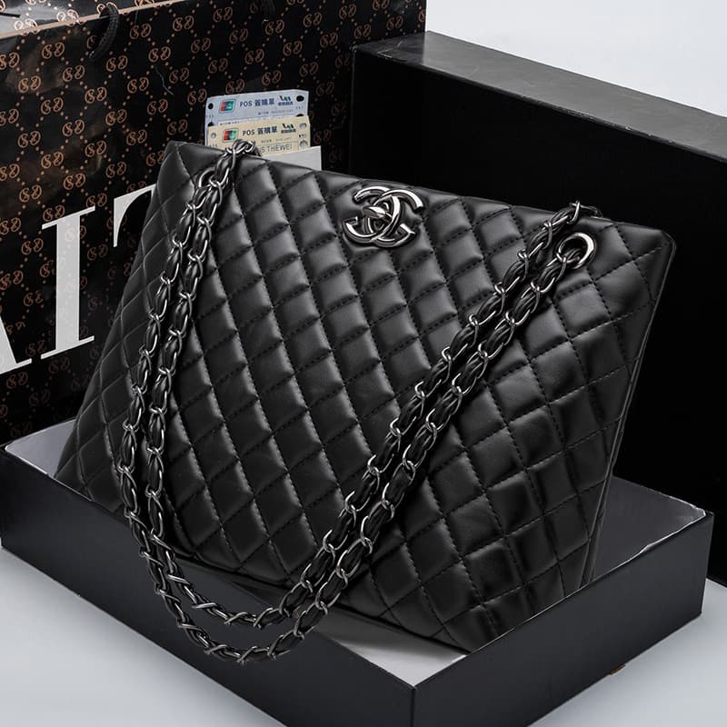 Women's Bag 2025 New Korean Style Versatile Lambskin Small Fragrance Style Diamond Quilted Chain Bag Soft Leather Bucket Shoulder Crossbody Bag