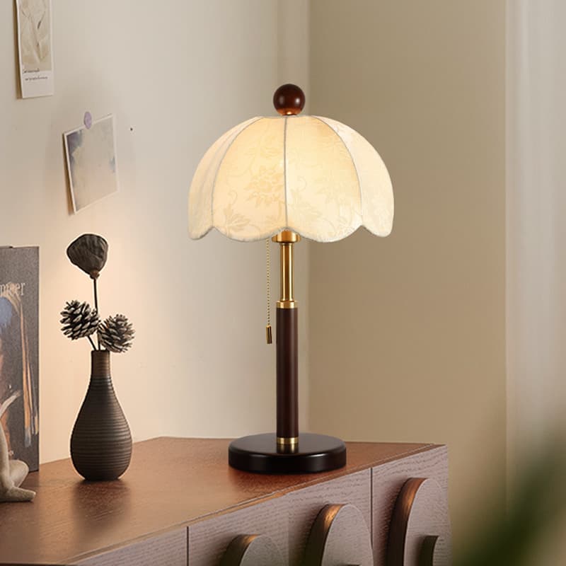 French Vintage Table Lamp, Bedroom Bedside Atmosphere Light, Fabric American-style Living Room High-end Decor Solid Wood Lamp casagd