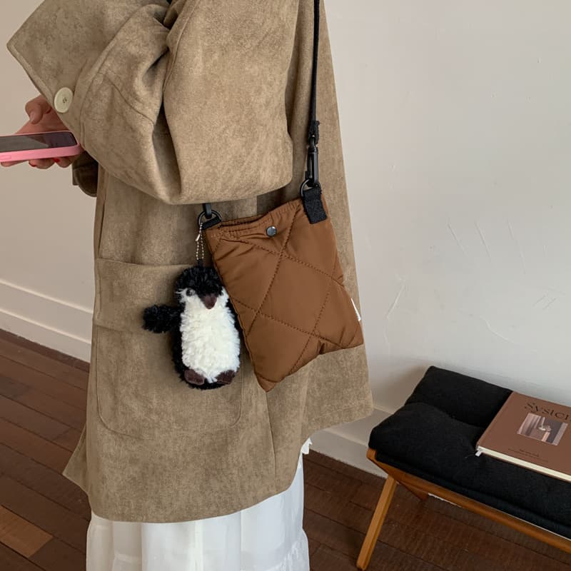 2025 Autumn Winter New Small Square Bag Fashion Niche Design Casual Bag Women's Textured Western Style Single Shoulder Crossbody Bag