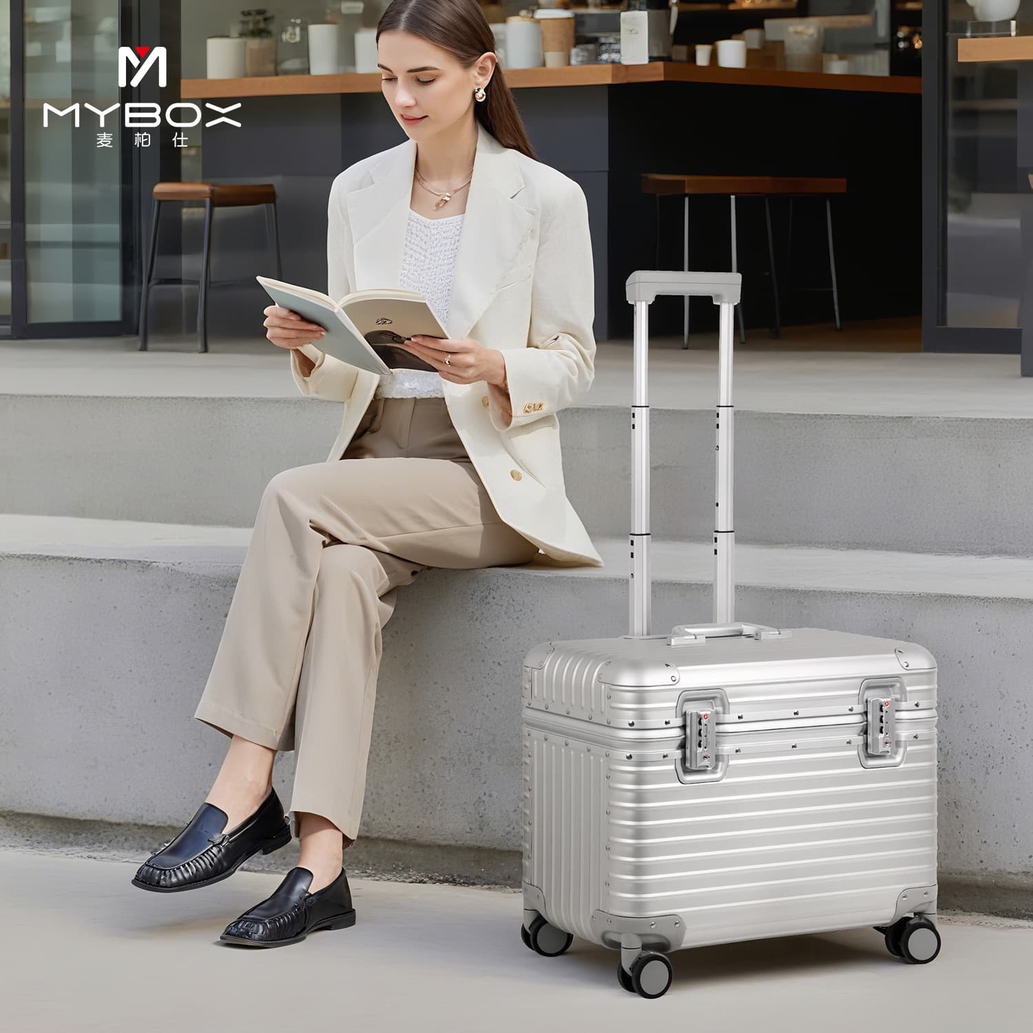 Factory direct sales aluminum alloy flight case instrument equipment protective case waterproof anti-fall air transport case medical case