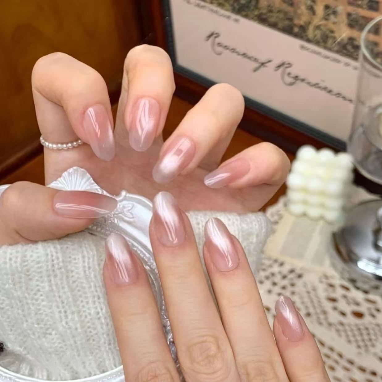 Spring and Summer New Dewdrop Wear A Cat's Eye Pure Blush White Elegant Simple Gentle Wear A Nail Sticker