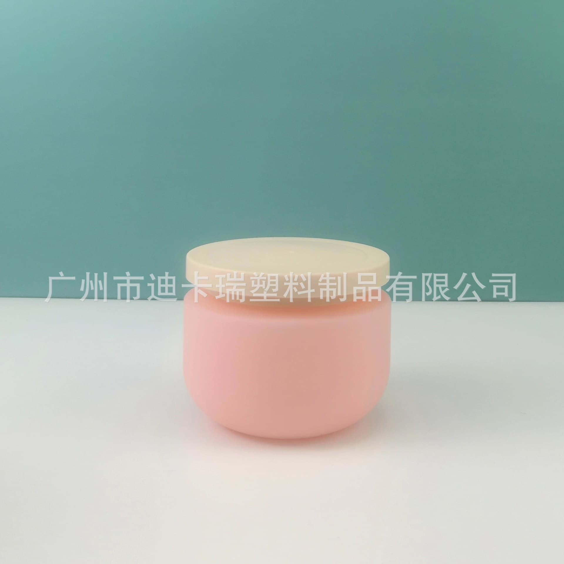 In Stock Pink PE Plush Material Toiletries Set Bottles 250g Hair Mask Bottle 200/300ml Shampoo Body Wash Bottle